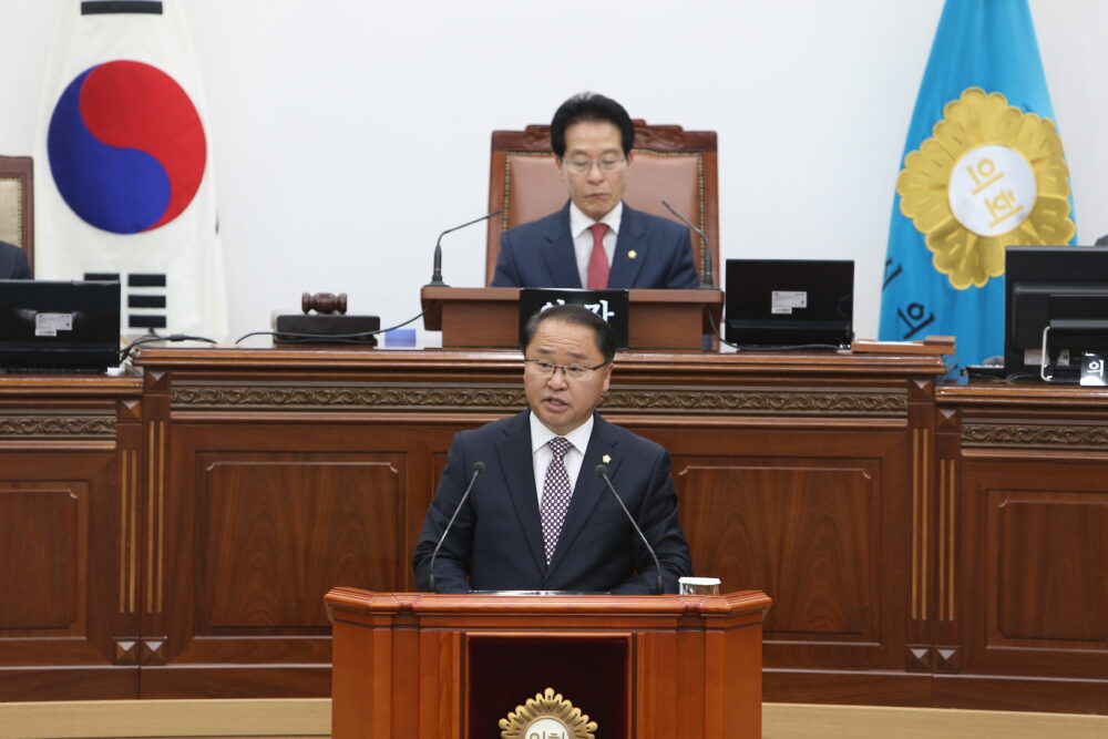 제 64회 창원시의회 임시회 제 1차 본회의