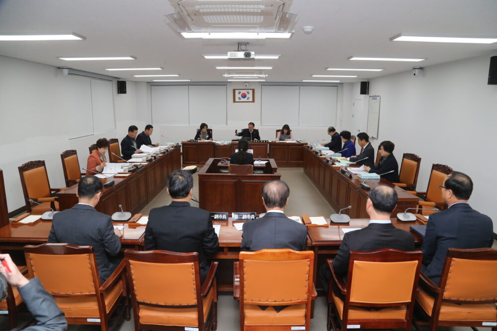 2018.12.18 예산결산특별위원회 2018년도 제 3회 추경예산안 종합심사
