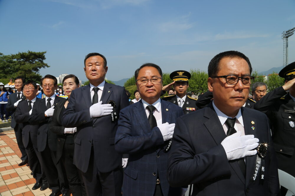 2015.06.06 제60회 현충일 추념식 (진해 충혼탑)